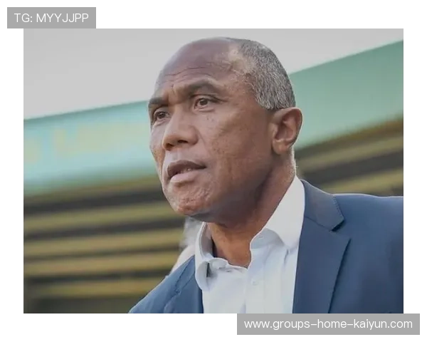 巴黎主帅去留成疑，巴黎前主帅