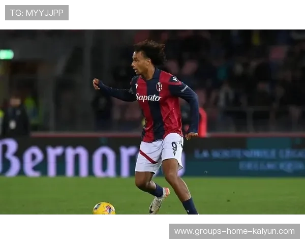 博洛尼亚合练中齐尔克泽脚下动作极其细腻