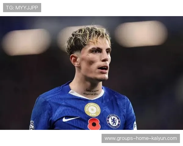 曼联左翼传中精准，加纳乔甩头破门